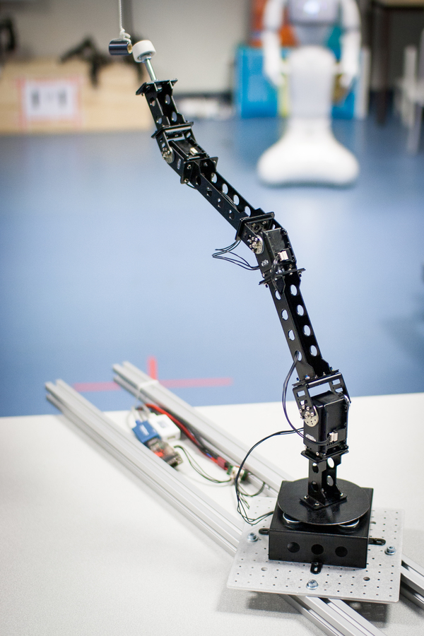 simple 4-dof robotic arm